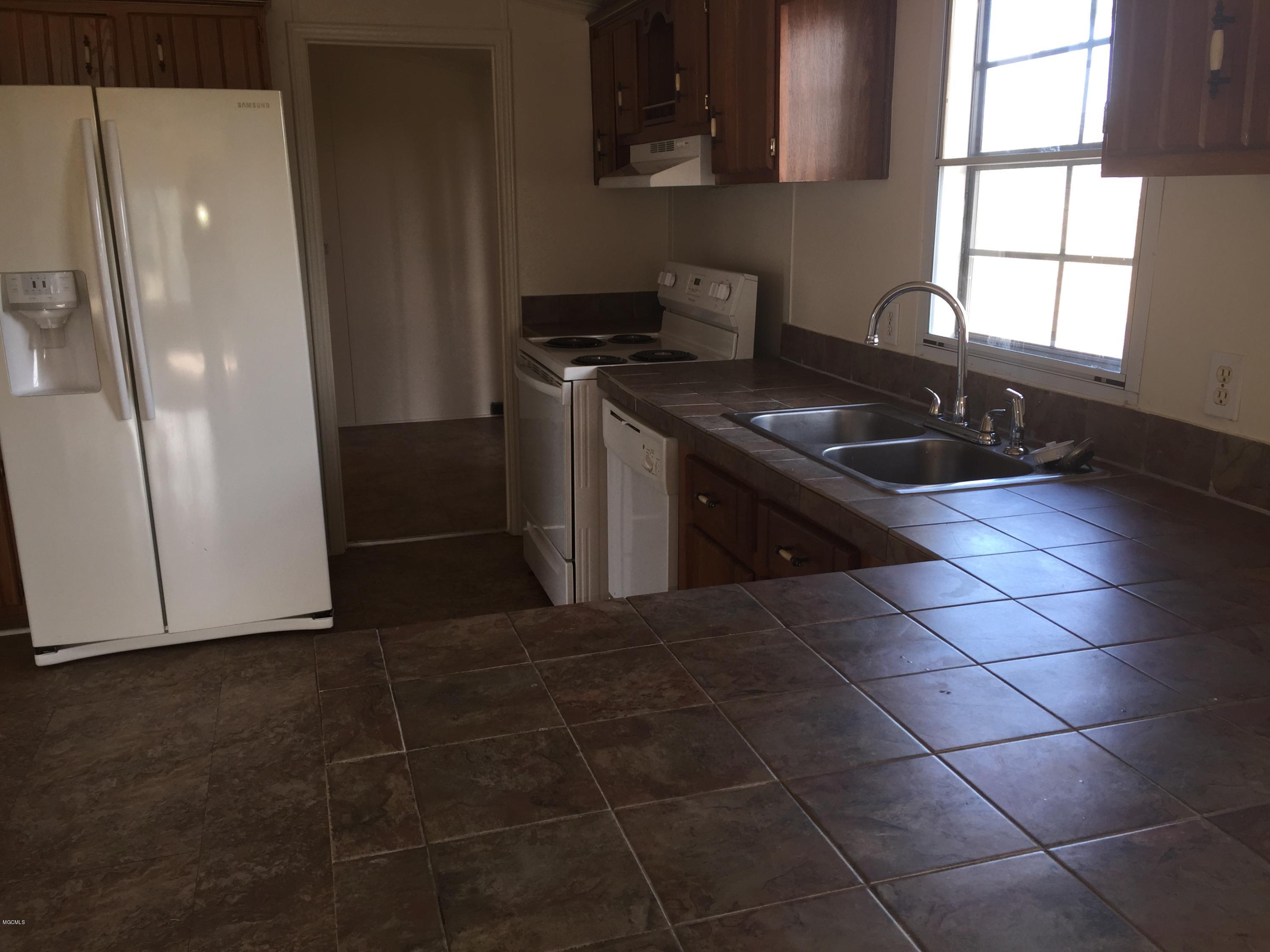 12208 Ridgeland Road Vancleave, MS 39565 - Photo 19 of 36 IMG_3654