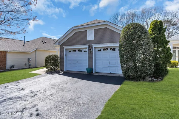$605,000 | 27 Greenfields Drive, Lakewood, NJ 08701