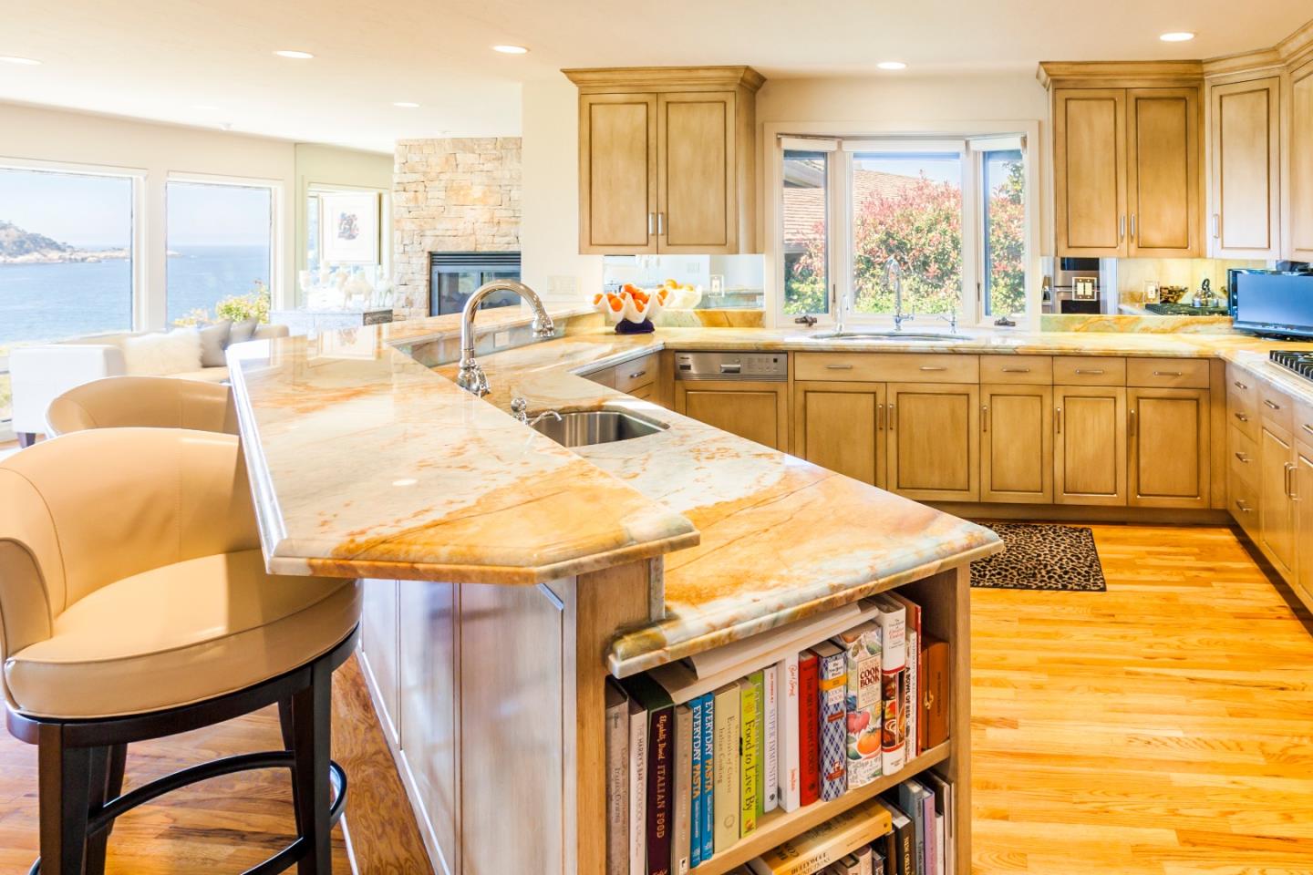 2932 Cuesta Way Carmel, CA 93923 - Photo 5 of 15