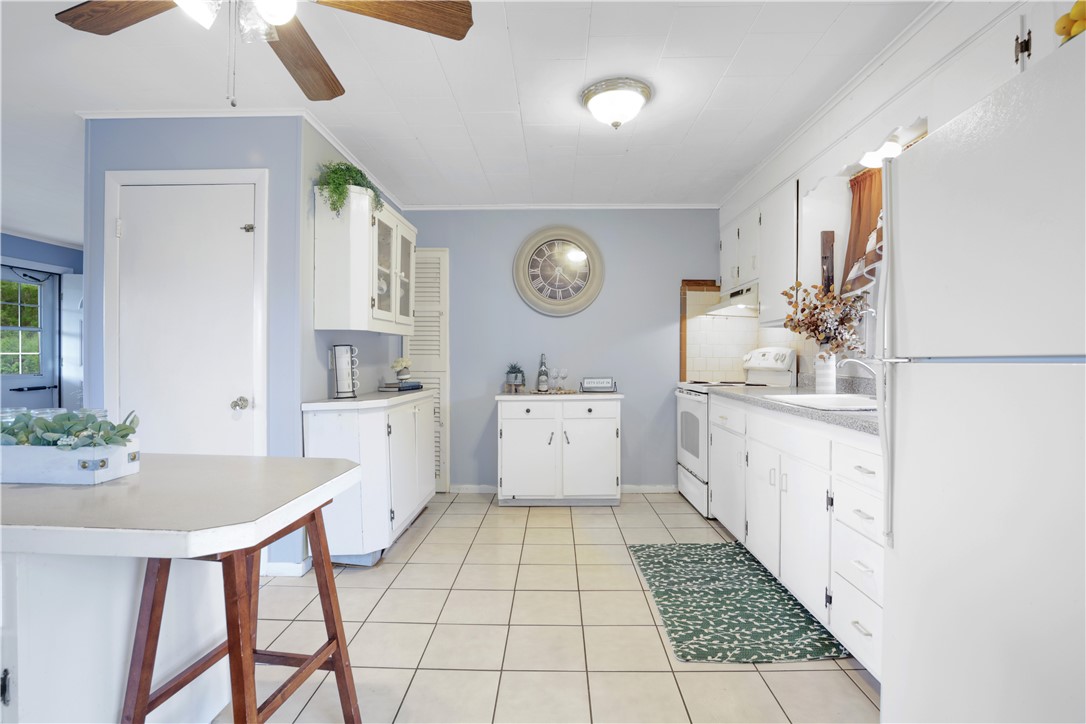 86 Weekapaug Road Westerly, RI 02891 - Photo 11 of 23