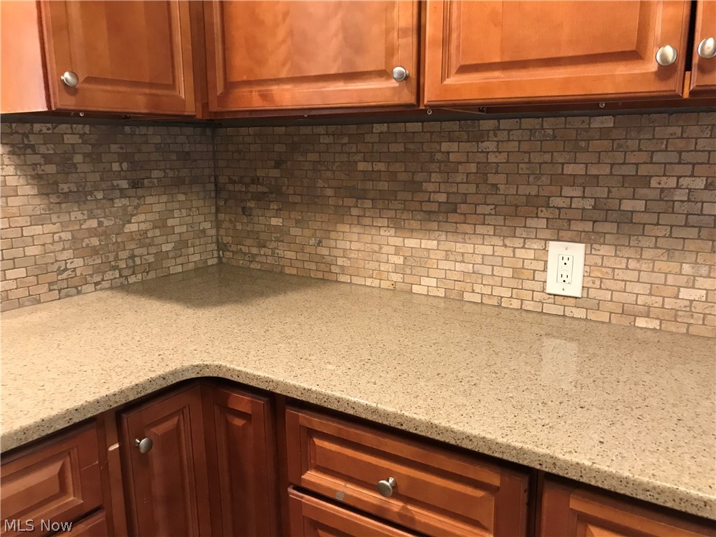 1517 Sherbrook Road South Euclid, OH 44121 - Photo 10 of 34