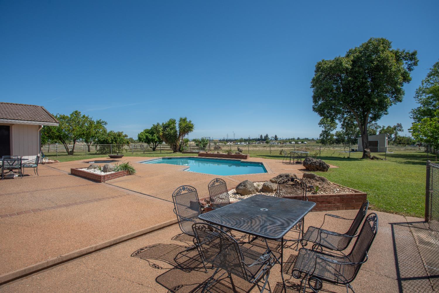 6323 Excelsior Road Sacramento, CA 95830 - Photo 41 of 75