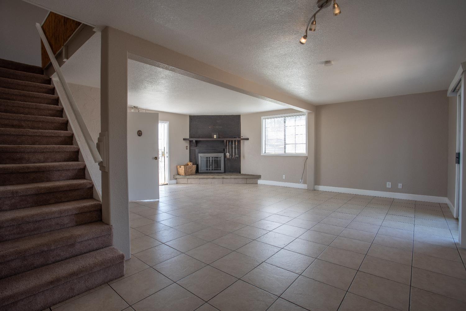 6323 Excelsior Road Sacramento, CA 95830 - Photo 59 of 75