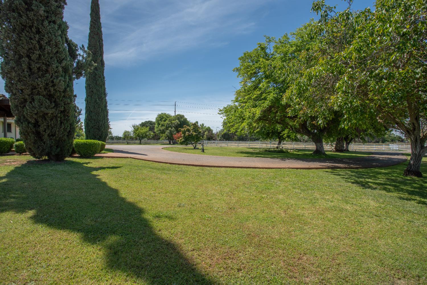 6323 Excelsior Road Sacramento, CA 95830 - Photo 8 of 75