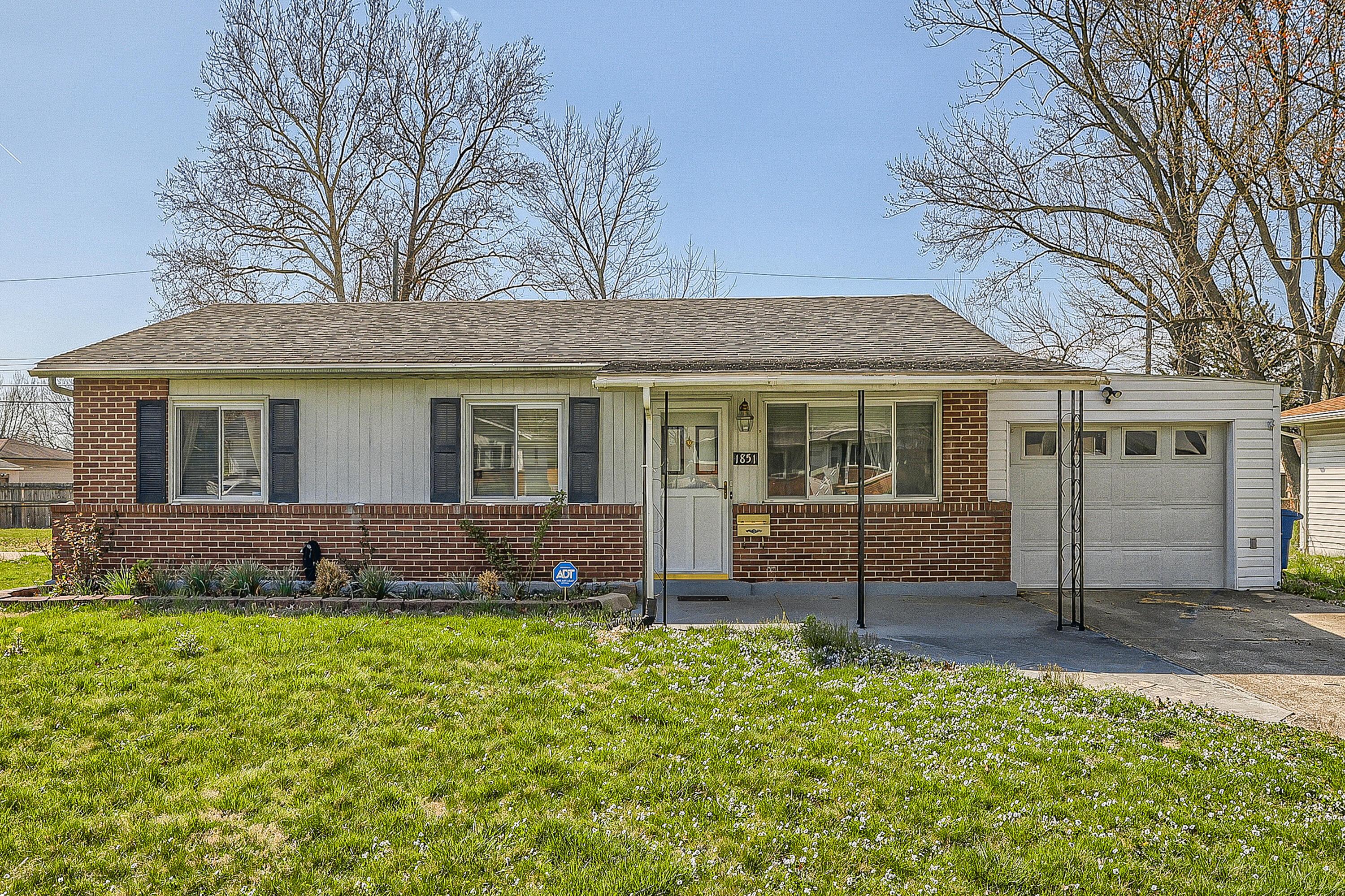 1851 Fleming Road Columbus, OH 43232 - Photo 1 of 27 01 Exterior Front