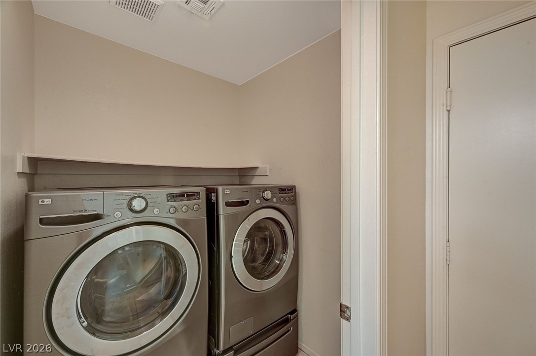 8021 Redskin Circle Las Vegas, NV 89145 - Photo 39 of 47