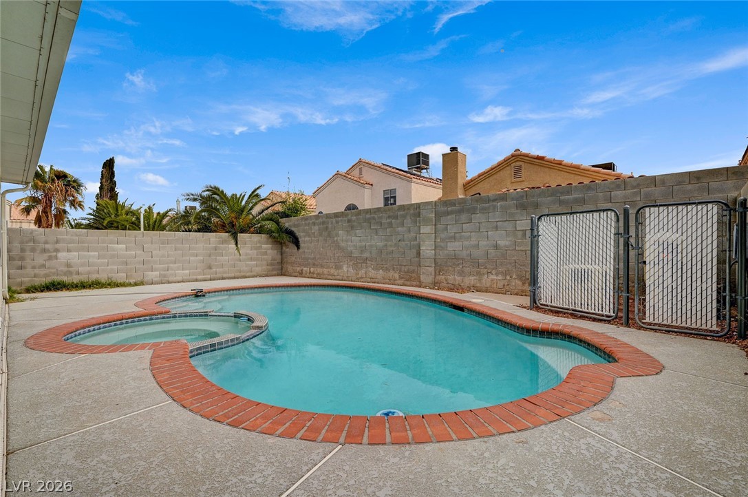 8021 Redskin Circle Las Vegas, NV 89145 - Photo 40 of 47