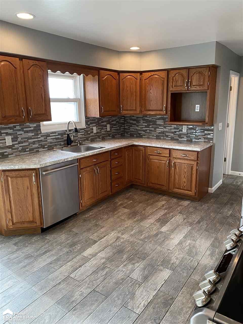 9523 West Pierson Road Flushing, MI 48433 - Photo 6 of 22