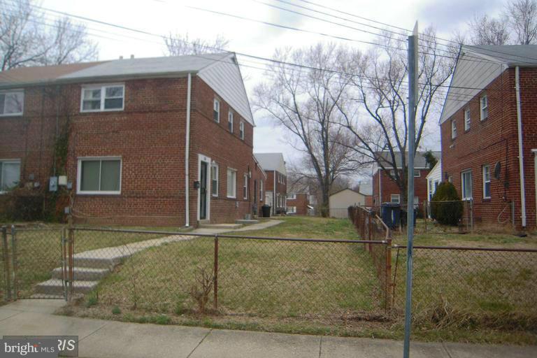 2309 Wyngate Road Suitland, MD 20746 - Photo 1 of 27 Exterior (Front)