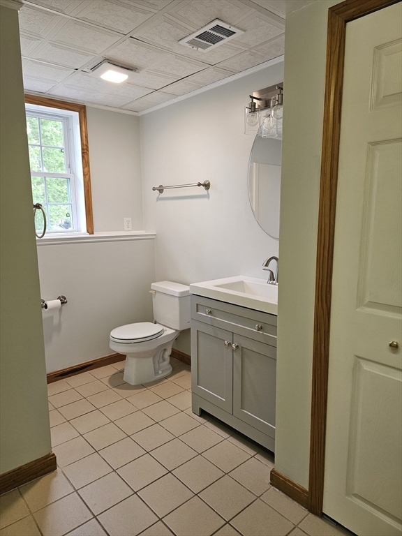 14 Pinewood Lane Worcester, MA 01609 - Photo 13 of 16