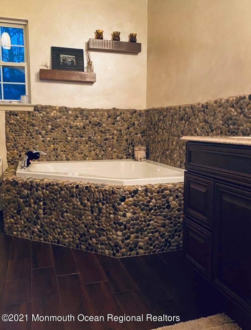 68 Diamond Lane Howell, NJ 07731 - Photo 11 of 28 D469D4C4-549D-489C-83F4-4139D37C70F4