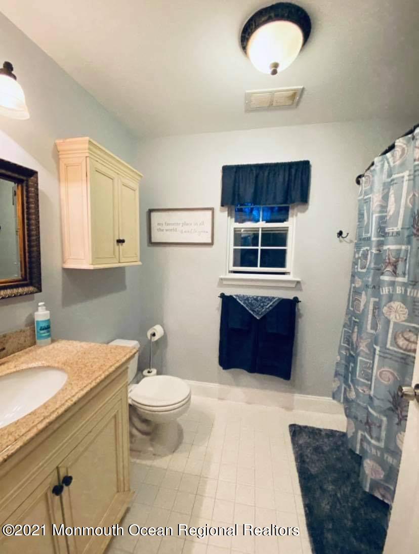 68 Diamond Lane Howell, NJ 07731 - Photo 16 of 28 FB1EE2FF-18F2-4BEA-BCEC-0EE76F491D15