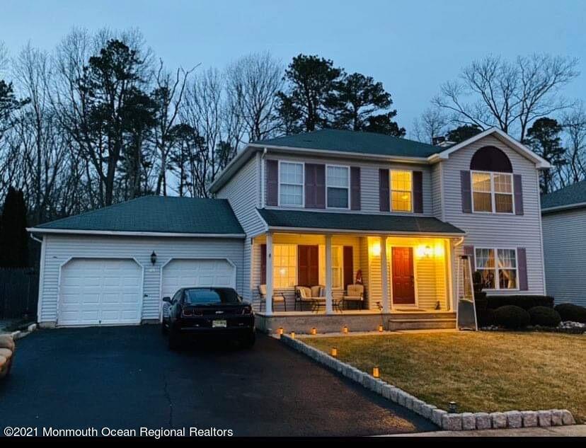 68 Diamond Lane Howell, NJ 07731 - Photo 3 of 28 7ACFCDCD-2F5D-440B-988E-02391296AC96