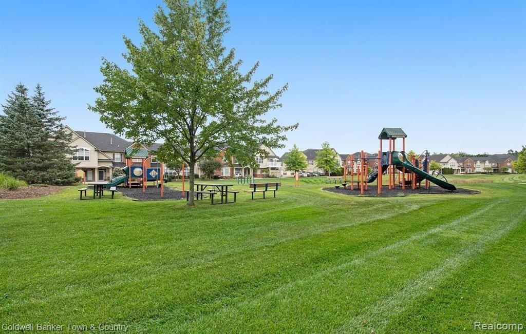 4236 Hampton Ridge Boulevard Howell, MI 48843 - Photo 27 of 31 Gallery Image 27