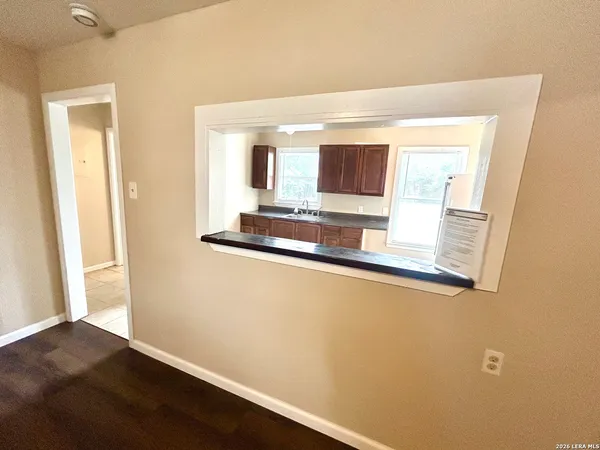 $1,250 | 218 La Manda Boulevard, San Antonio, TX 78212