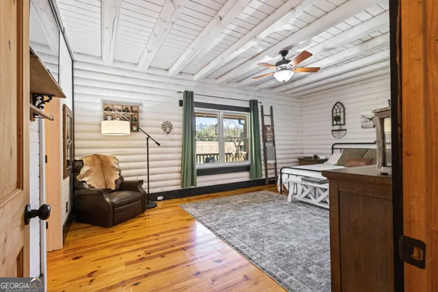 a view of a entryway