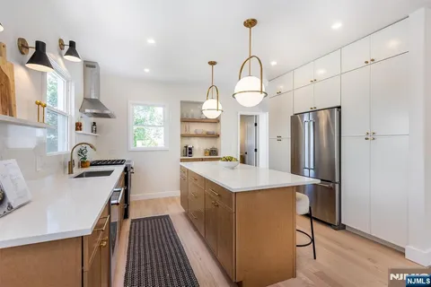 $999,000 | 4 Yale Terrace, West Orange, NJ 07052