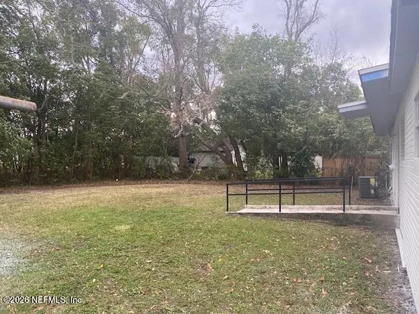 $1,400 | 815 La Marche Drive, Jacksonville, FL 32205