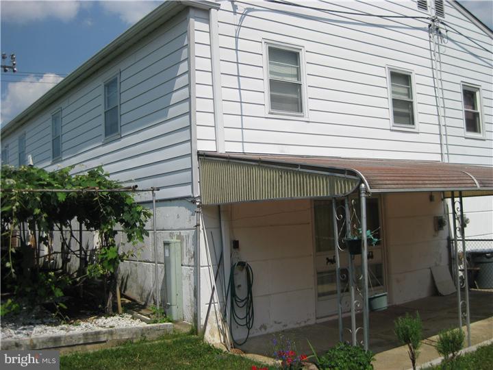 3300 Red Lion Road Philadelphia, PA 19114 - Photo 2 of 17 Exterior Back