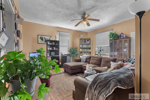 $465,000 | 308 East 3rd North, Unit 14, St. Anthony, ID 83445