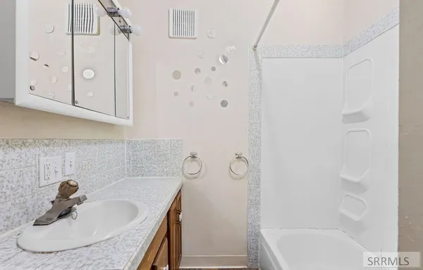 $465,000 | 308 East 3rd North, Unit 14, St. Anthony, ID 83445