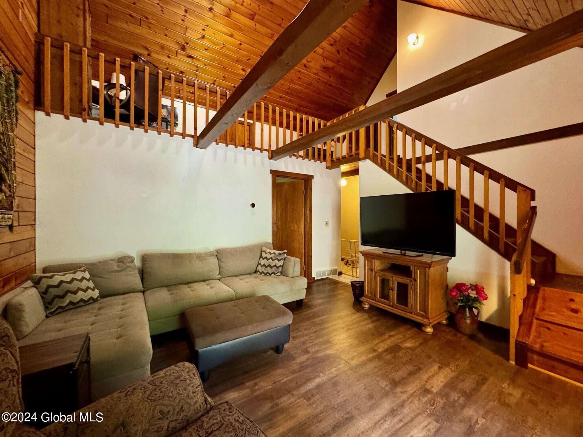 89 Hulett Road Granville, NY 12832 - Photo 6 of 32 D lr