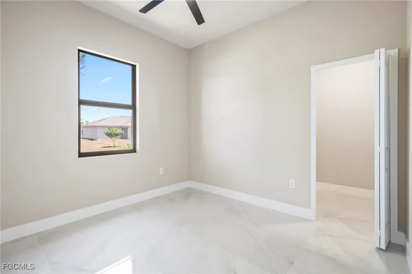 an empty room with a empty space