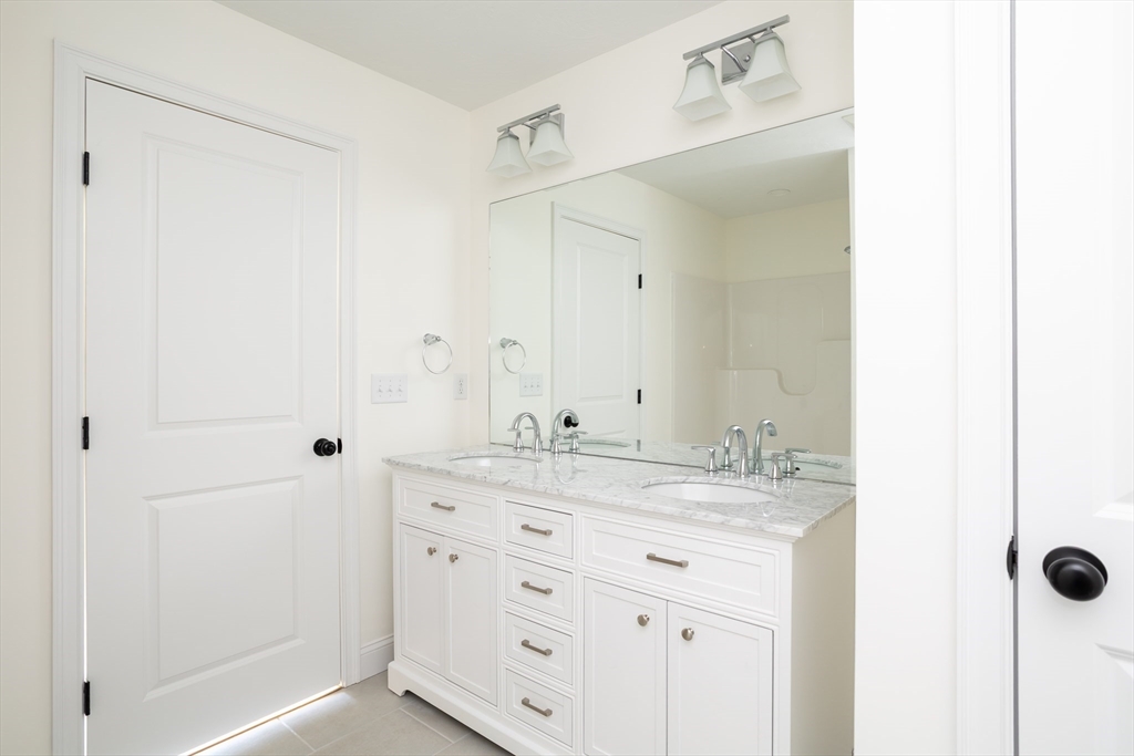 4 Hayley Circle Rochester, MA 02770 - Photo 18 of 27 Gallery Image 18