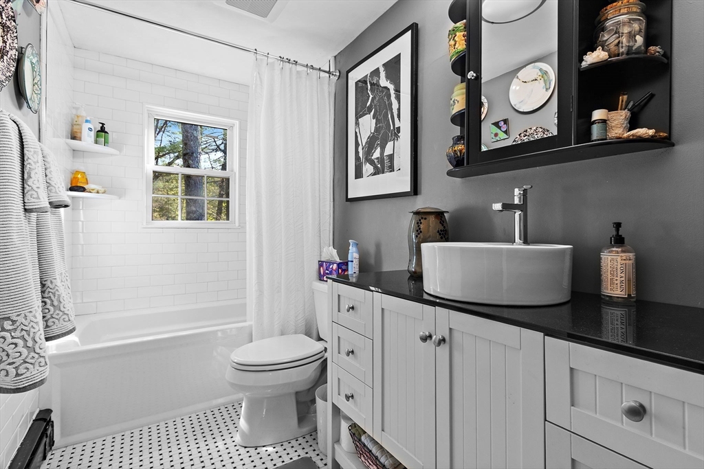 39 Hadley Road Framingham, MA 01701 - Photo 9 of 25 Gallery Image 9