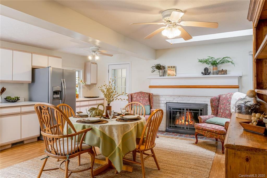 43 Bridgette Loop Road Hendersonville, NC 28791 - Photo 11 of 38 Gallery Image 11