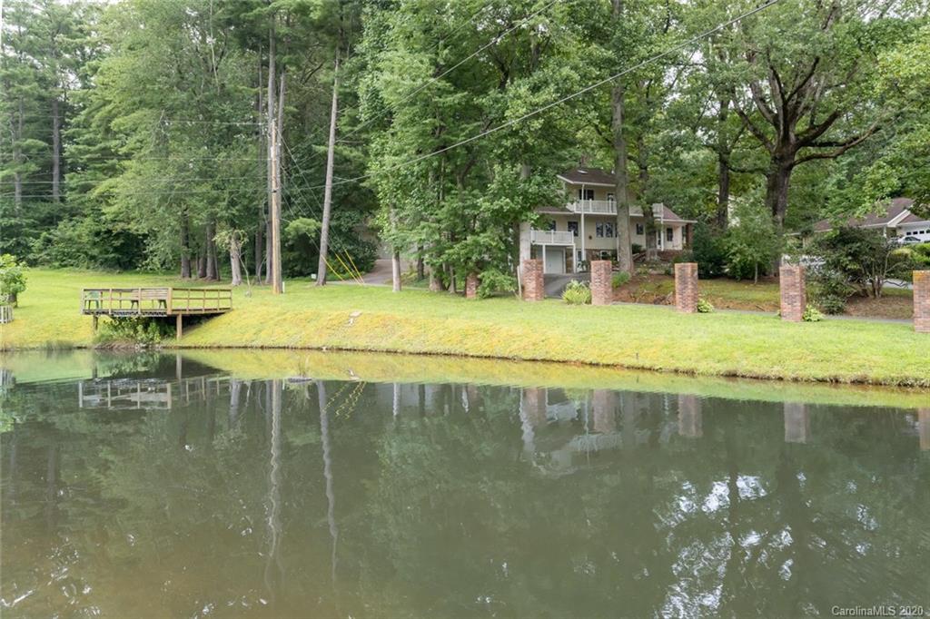 43 Bridgette Loop Road Hendersonville, NC 28791 - Photo 3 of 38 Gallery Image 3