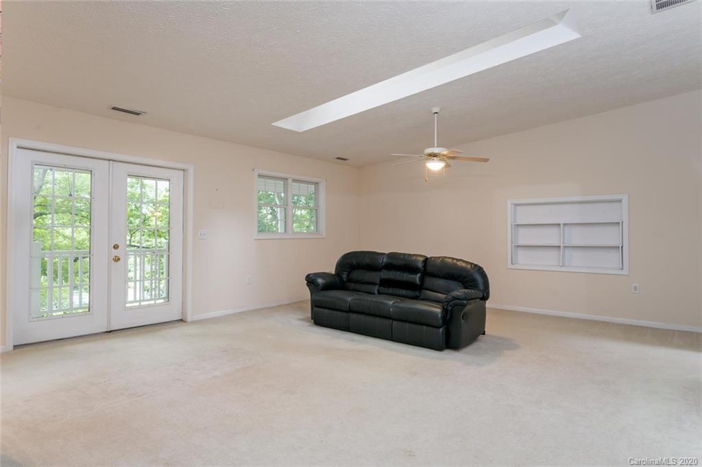 43 Bridgette Loop Road Hendersonville, NC 28791 - Photo 24 of 38 Gallery Image 24
