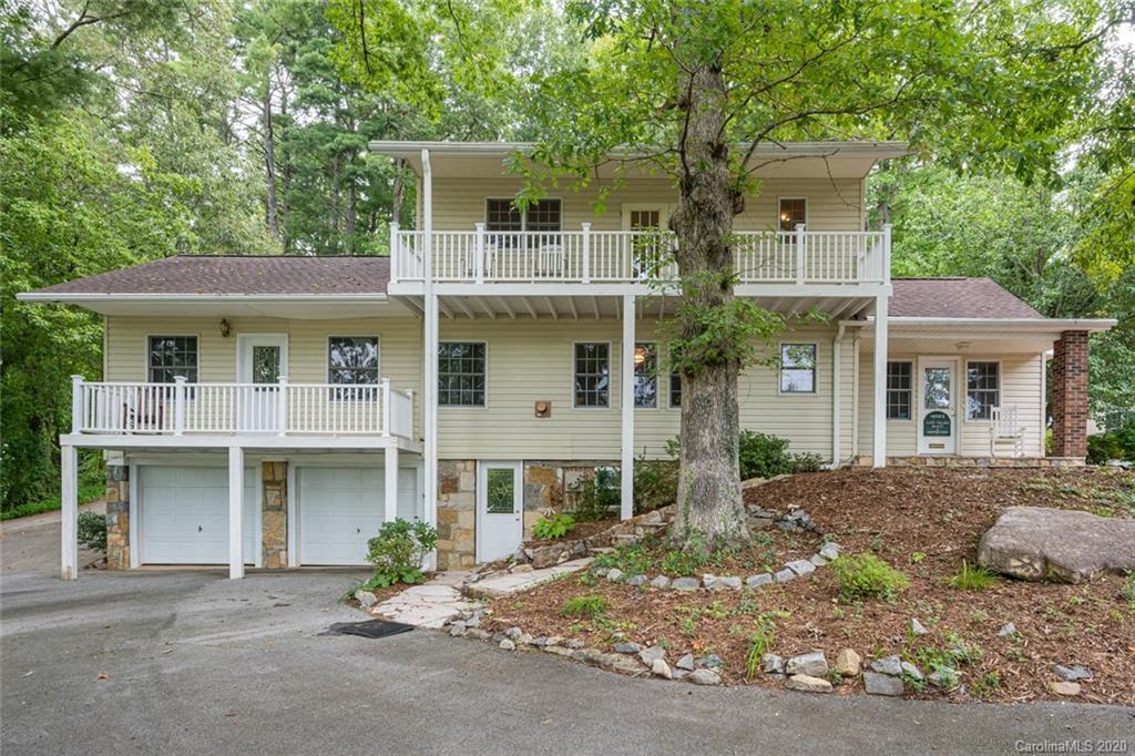 43 Bridgette Loop Road Hendersonville, NC 28791 - Photo 4 of 38 Gallery Image 4