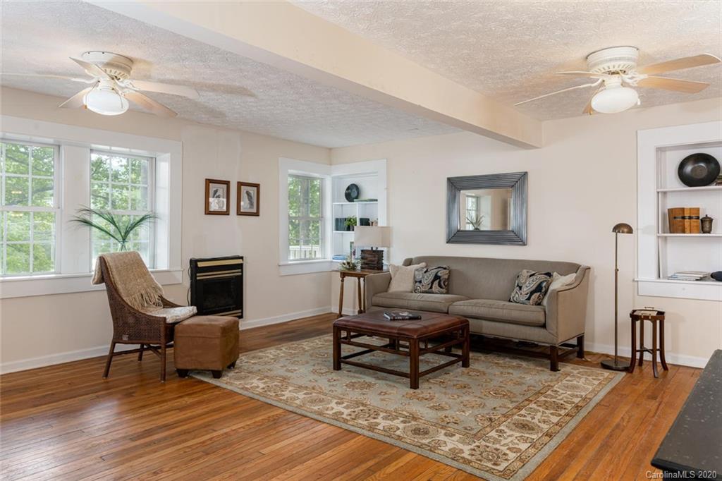 43 Bridgette Loop Road Hendersonville, NC 28791 - Photo 9 of 38 Gallery Image 9