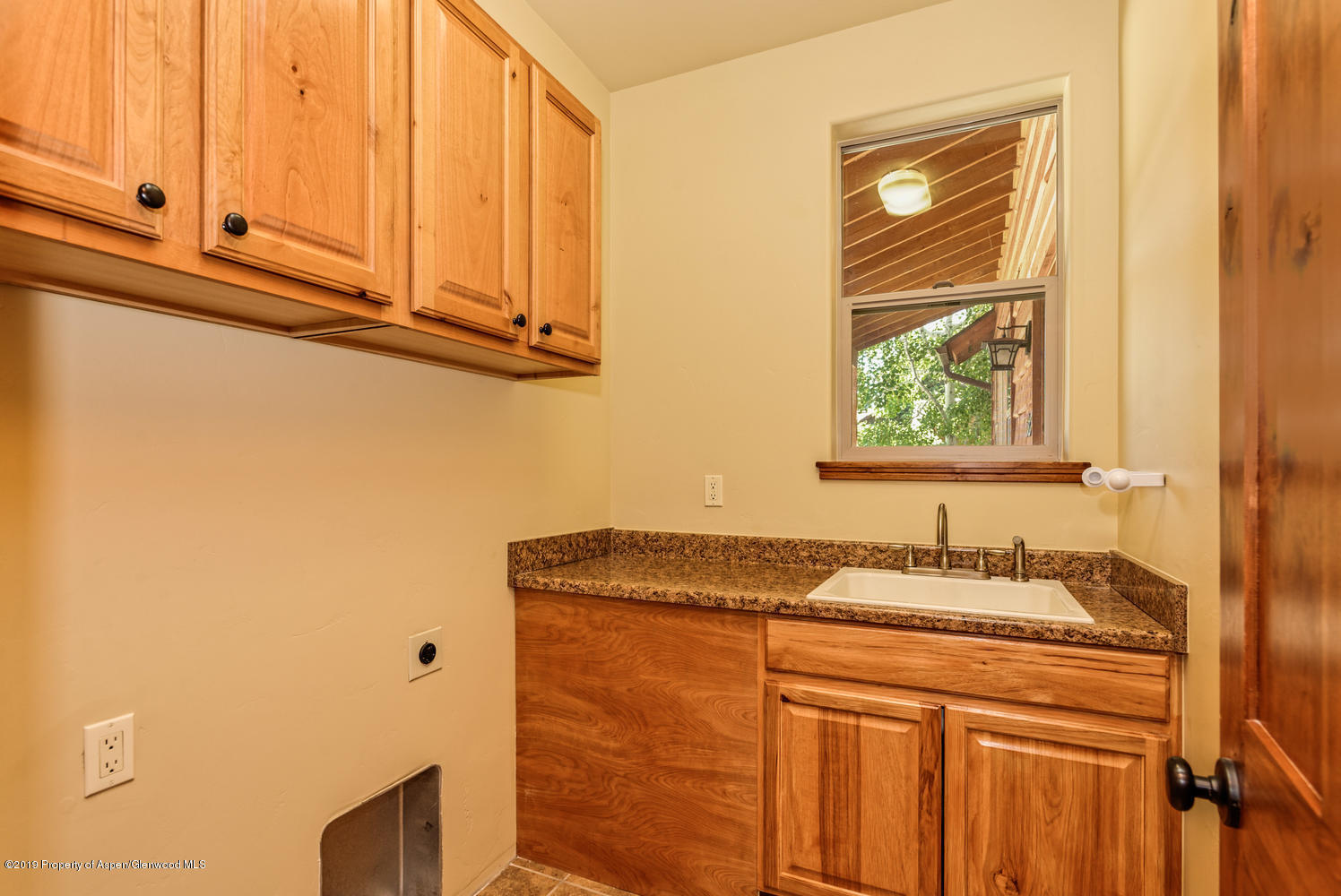 369 Faas Ranch Road New Castle, CO 81647 - Photo 15 of 26 laundry room