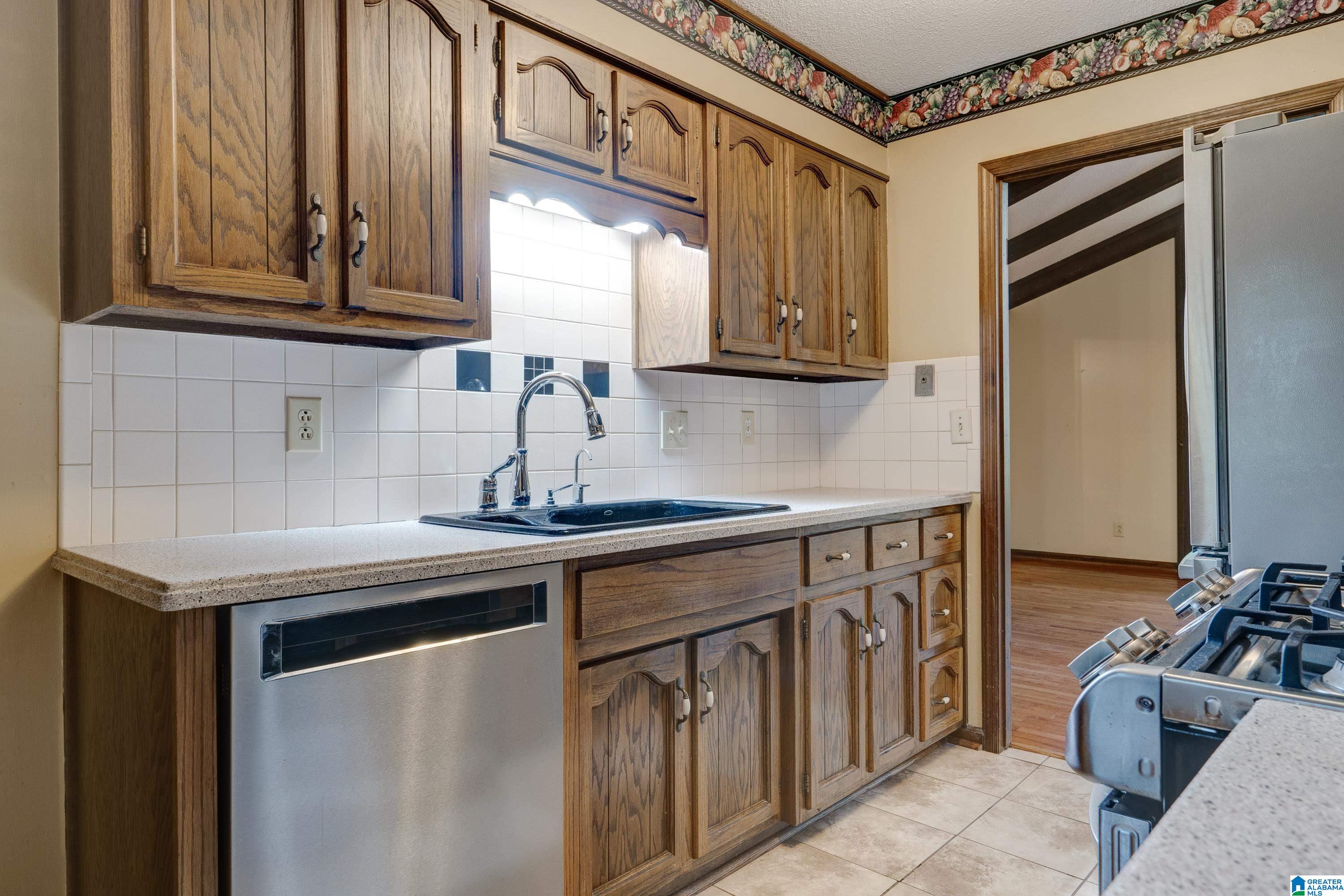769 Dividing Ridge Drive Birmingham, AL 35244 - Photo 16 of 36