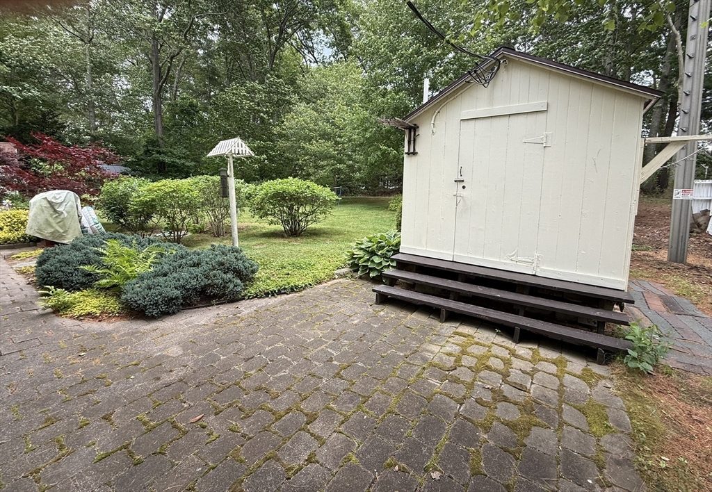 8 Long Island Webster, MA 01570 - Photo 24 of 42