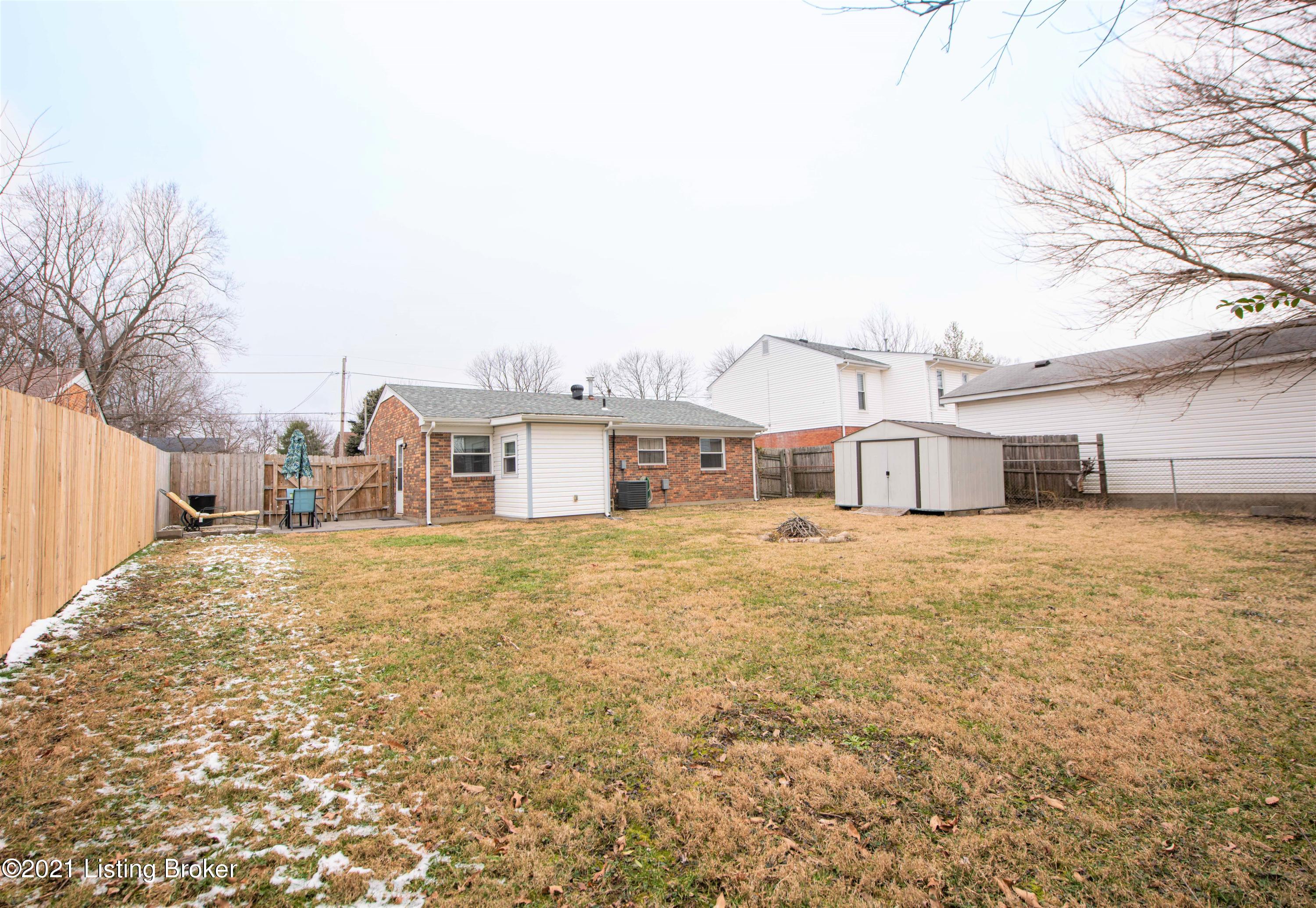152 Beechland Road Louisville, KY 40229 - Photo 27 of 30 DSC_2280