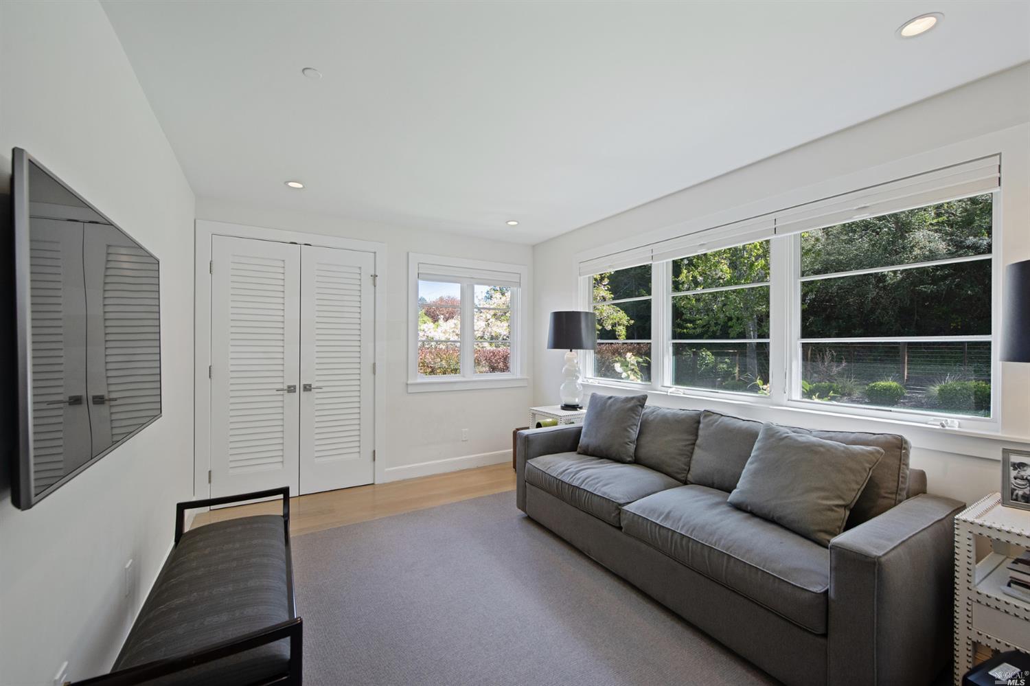 Laurel Way Mill Valley, CA 94941 - Photo 18 of 38