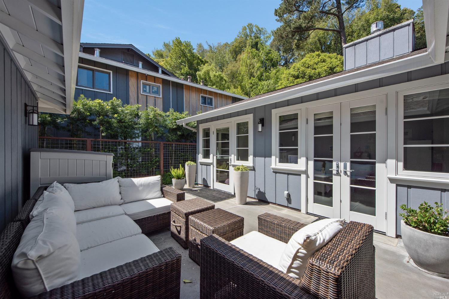 Laurel Way Mill Valley, CA 94941 - Photo 26 of 38