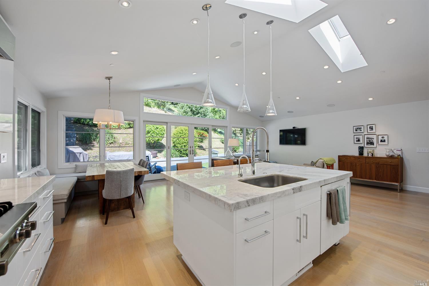 Laurel Way Mill Valley, CA 94941 - Photo 6 of 38