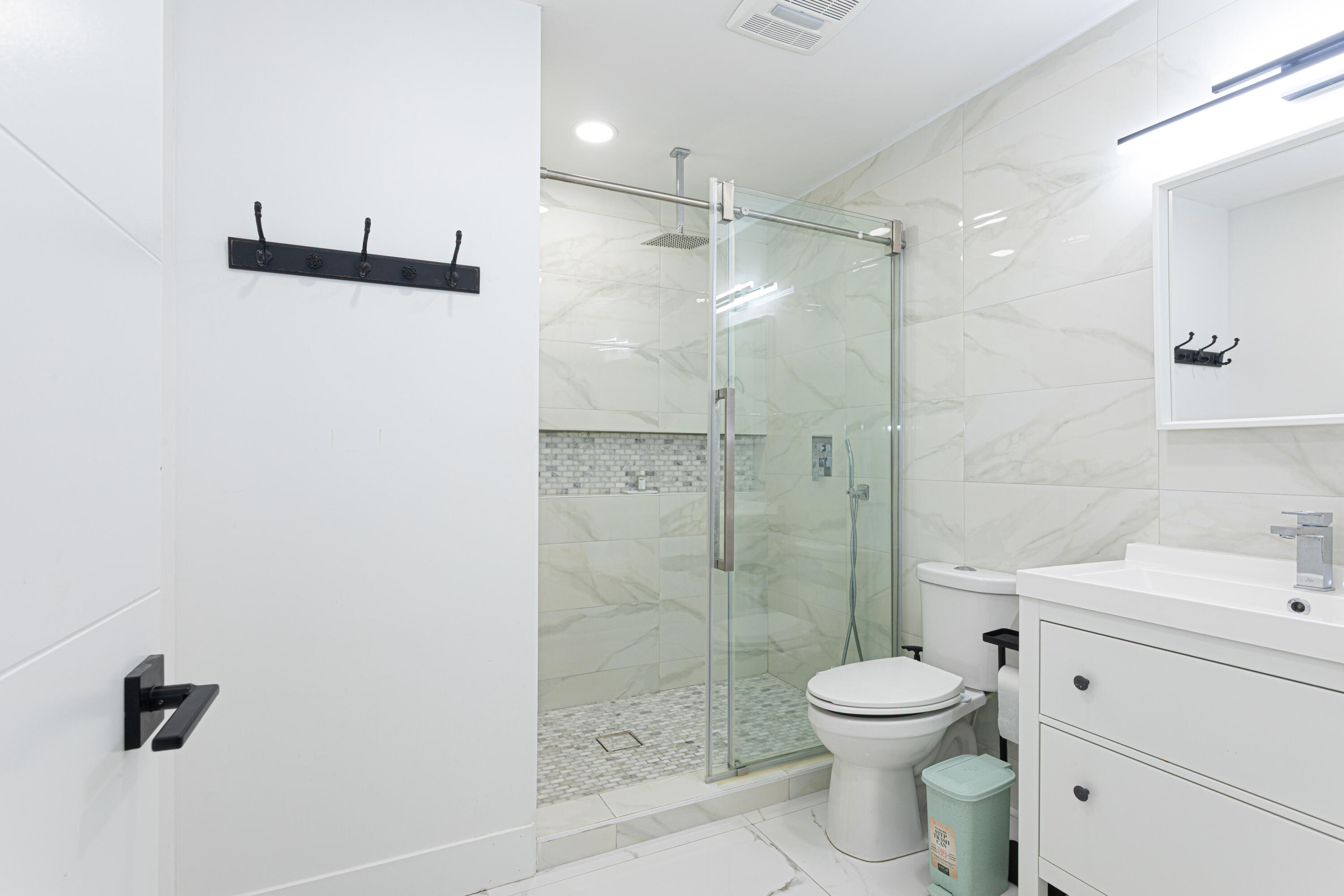 8545 Casa Del Lago, Unit F Boca Raton, FL 33433 - Photo 25 of 56 casa-31_1