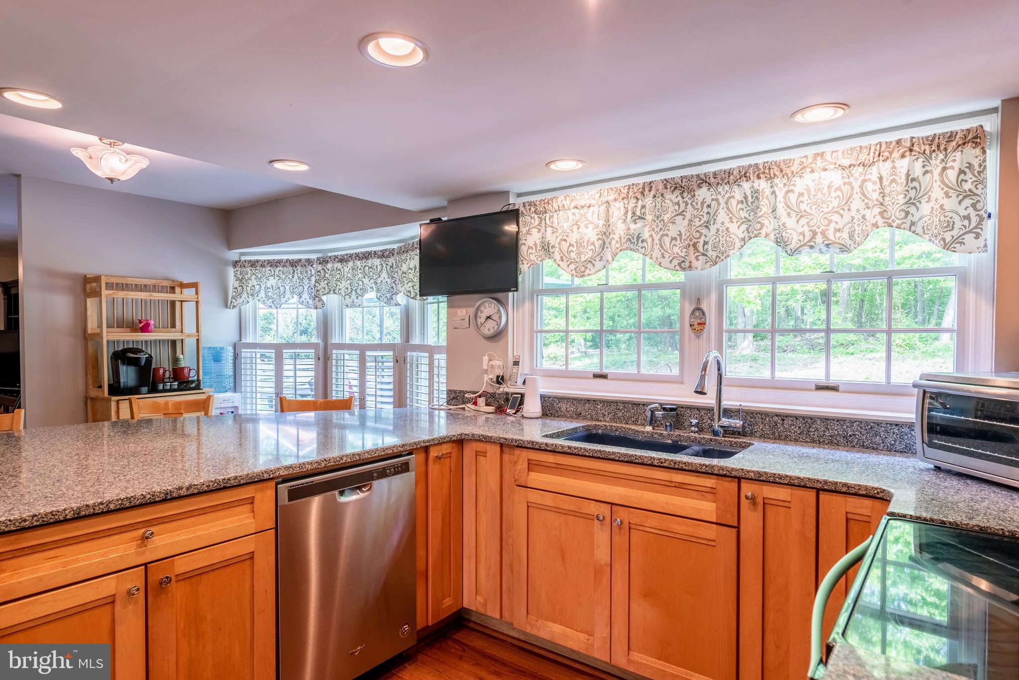 1505 Stuart Road Reston, VA 20194 - Photo 6 of 27 Gallery Image 6