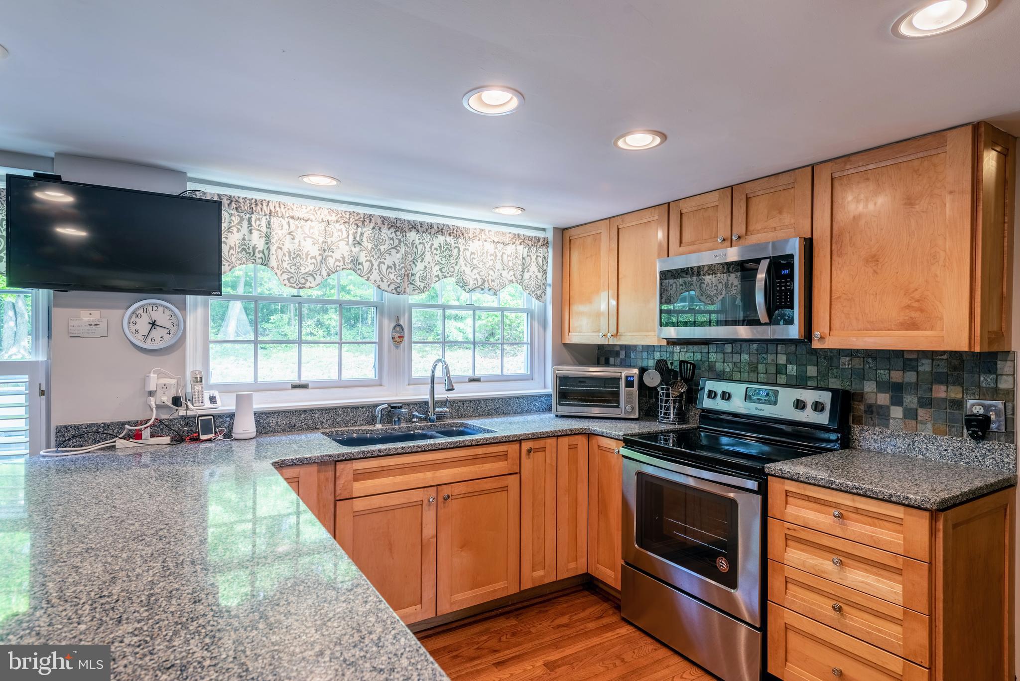 1505 Stuart Road Reston, VA 20194 - Photo 8 of 27 Gallery Image 8