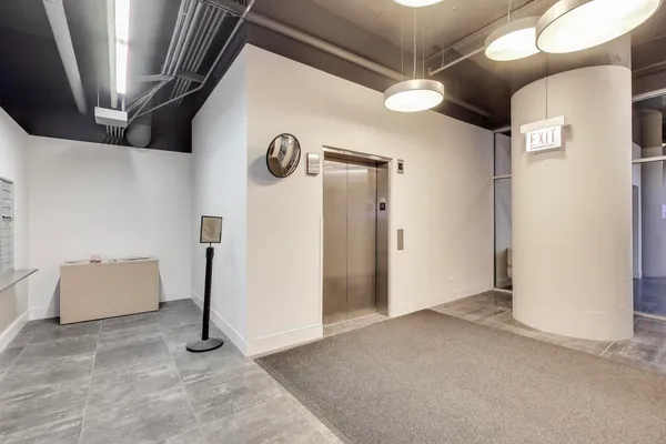 $295,000 | 565 West Quincy Street, Unit 801, Chicago, IL 60661
