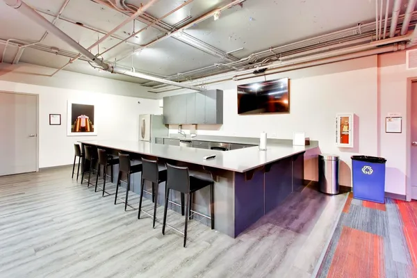 $295,000 | 565 West Quincy Street, Unit 801, Chicago, IL 60661
