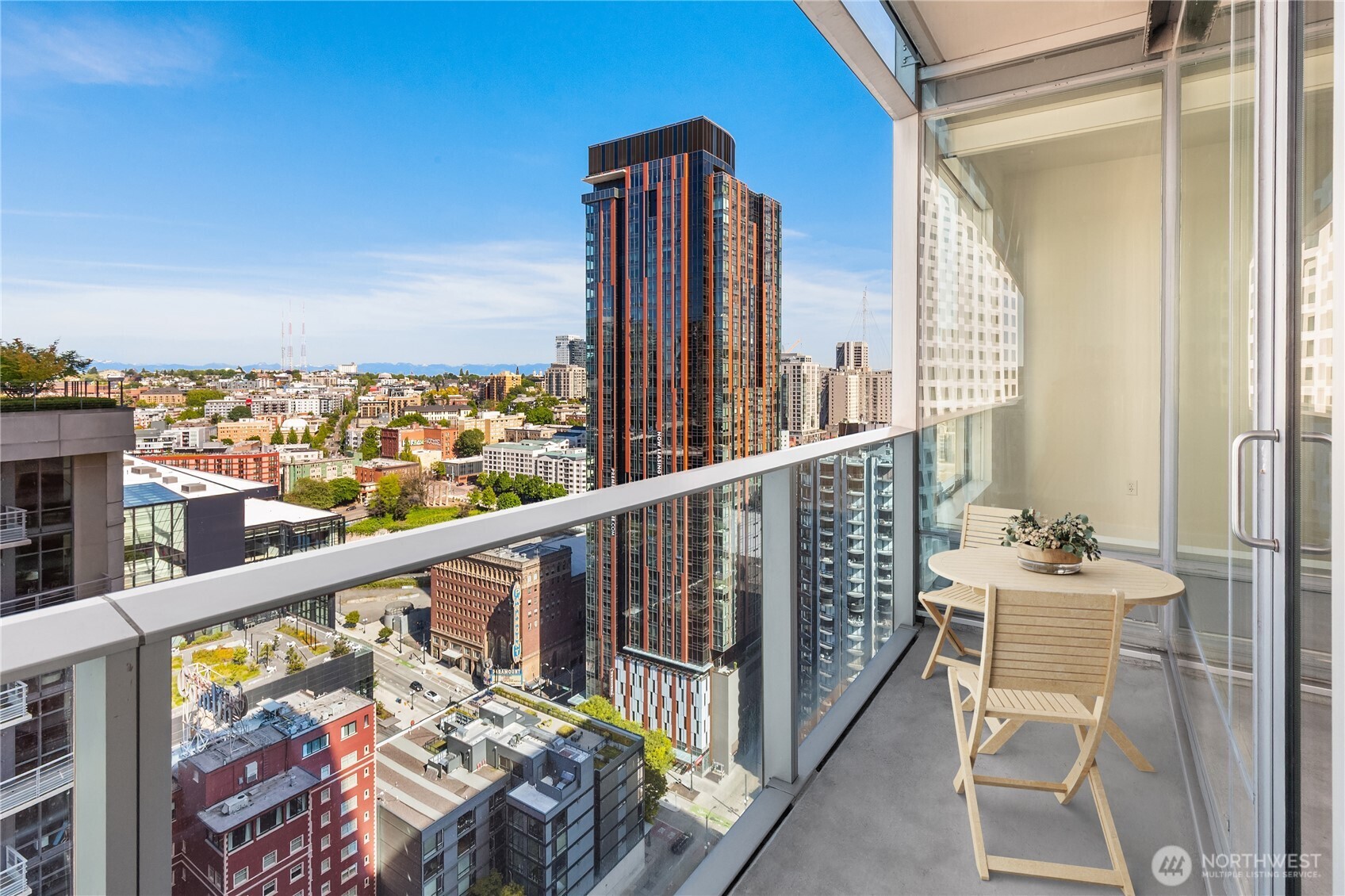 737 Olive Way, Unit 2704 Seattle, WA 98101 - Photo 2 of 27