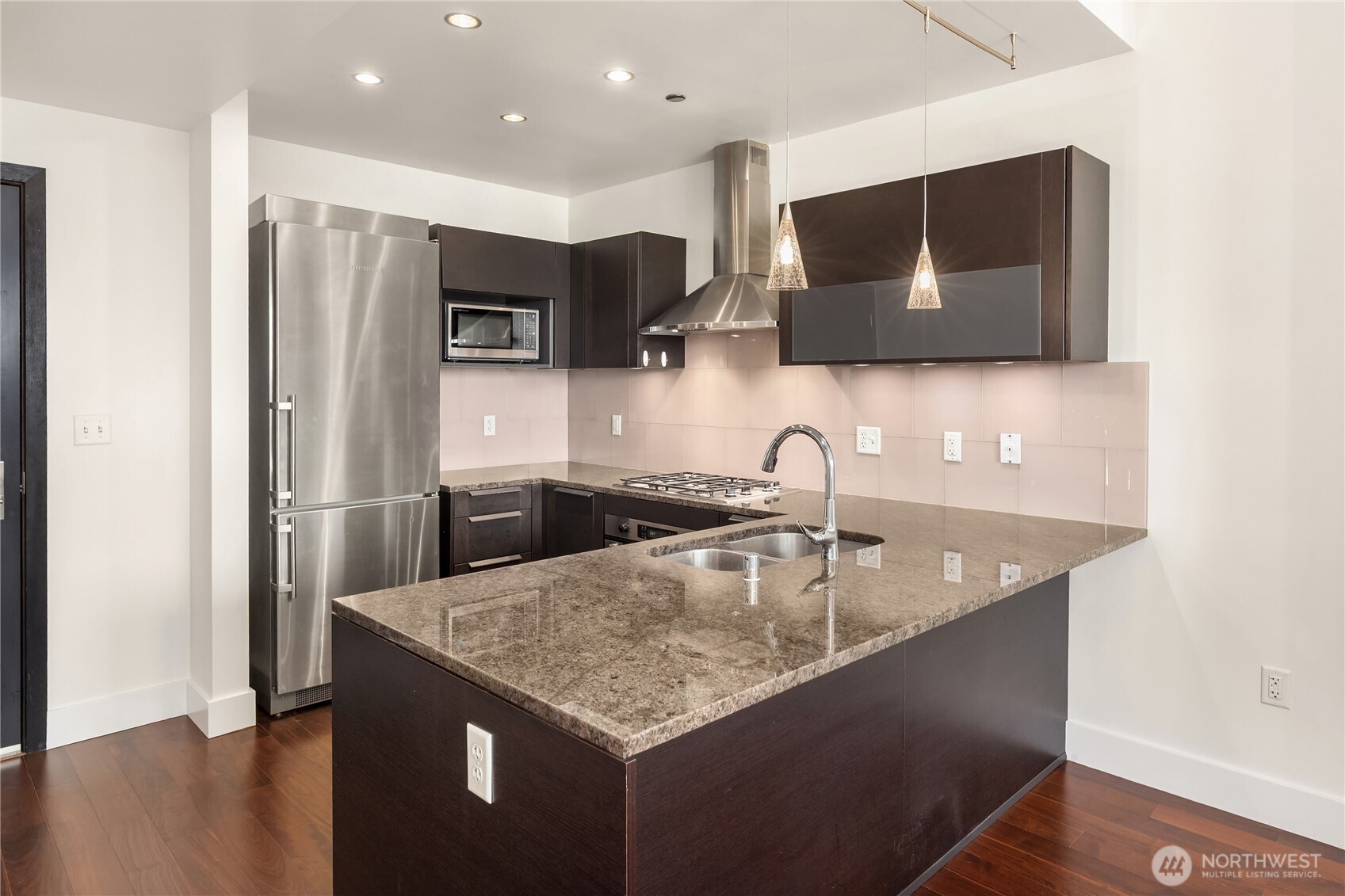 737 Olive Way, Unit 2704 Seattle, WA 98101 - Photo 7 of 27