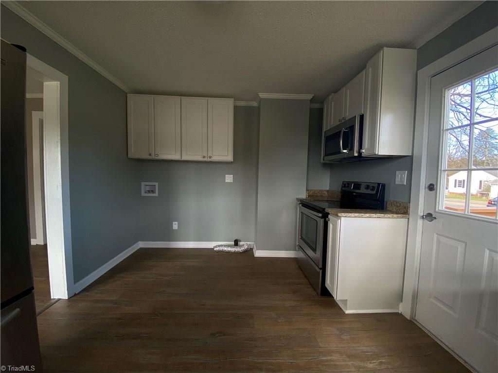 101 West Hanover Road Graham, NC 27253 - Photo 7 of 12 Gallery Image 7