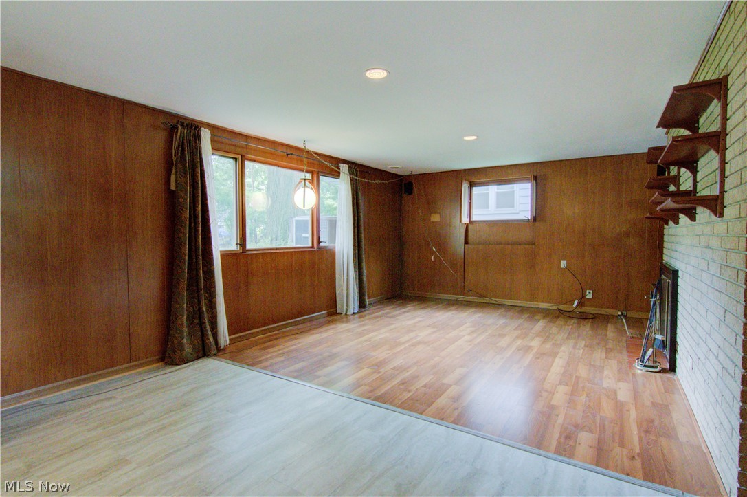 3670 Burbridge Road Cleveland, OH 44121 - Photo 11 of 27